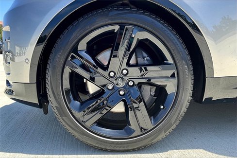 Used 2023 Land Rover Discovery HSE R-Dynamic image 8