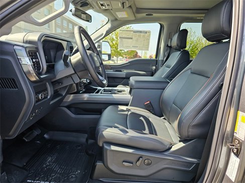 New 2025 Ford F250 Lariat w/ Lariat Ultimate Package image 11