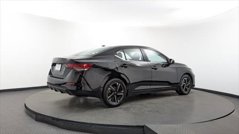 Used 2025 Nissan Sentra SV image 7