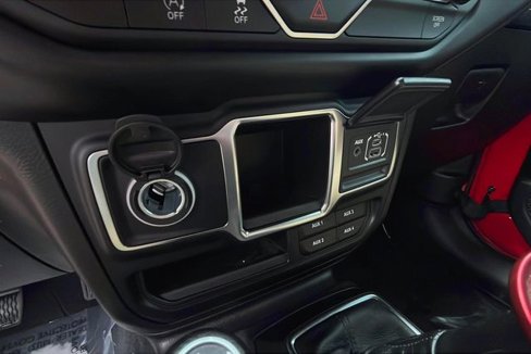 Used 2023 Jeep Wrangler Willys image 32