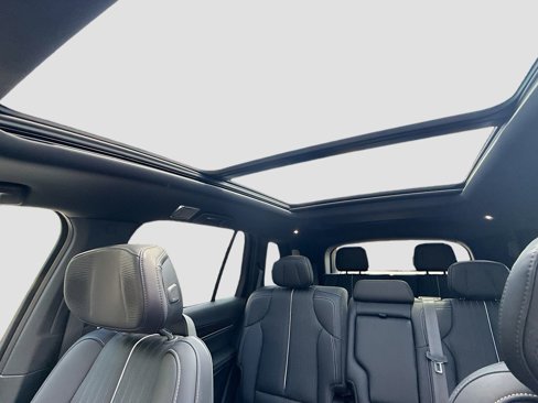 New 2026 Cadillac Vistiq Sport image 22