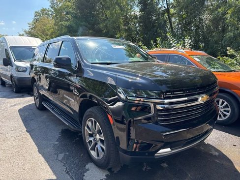 Used 2022 Chevrolet Suburban LT w/ Luxury Package image 1