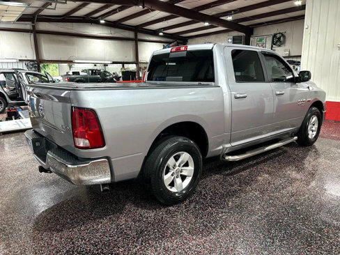 Used 2019 RAM 1500 Classic SLT w/ Luxury Group image 12