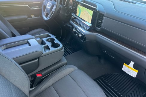 New 2026 GMC Sierra 1500 Elevation image 10