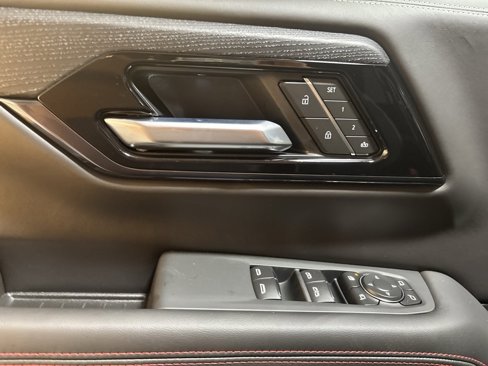 New 2026 GMC Yukon AT4 Ultimate w/ LPO, Floor Liner Package image 11