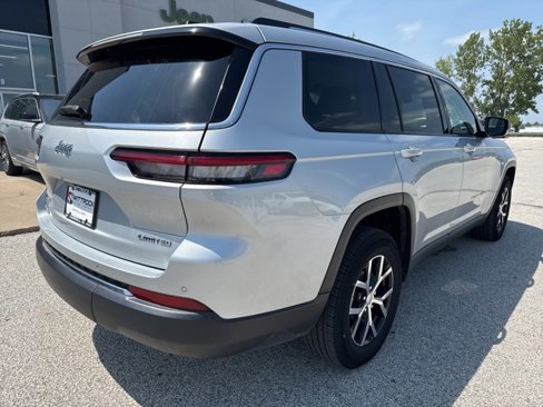 Used 2023 Jeep Grand Cherokee L Limited image 9