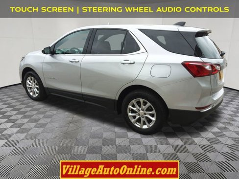 Used 2020 Chevrolet Equinox LT image 2