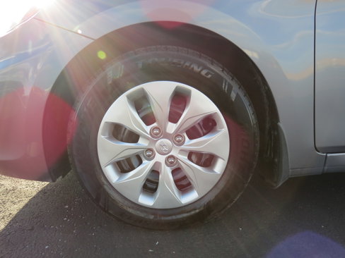Used 2016 Hyundai Accent SE w/ Option Group 02 image 35