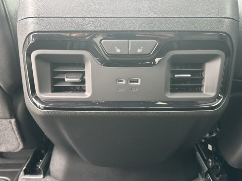 New 2026 GMC Sierra 2500 AT4 w/ AT4 Premium Plus Package image 24