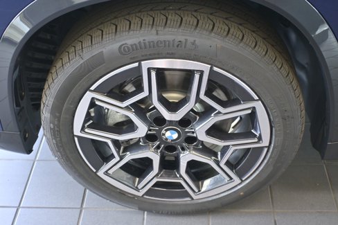 New 2025 BMW X1 xDrive28i w/ Premium Package image 9