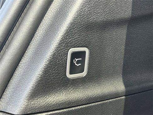 New 2025 Chrysler Pacifica Select image 18