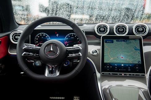 Certified 2025 Mercedes-Benz GLC 43 AMG 4MATIC image 32