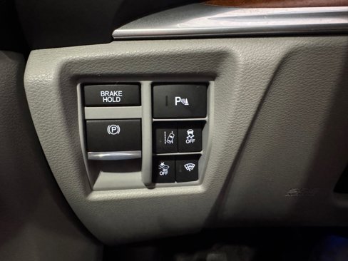 Used 2017 Acura MDX FWD w/ Advance Package image 41