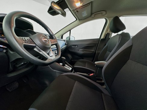 Used 2025 Nissan Versa SV image 26