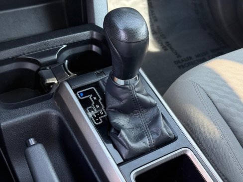 Certified 2022 Toyota Tacoma SR5 image 24
