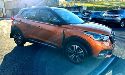 Used 2019 Nissan Kicks SR w/ SR Premium Package image 7