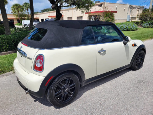 Used 2013 MINI Cooper Convertible image 8
