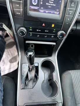 Used 2016 Toyota Camry LE image 16