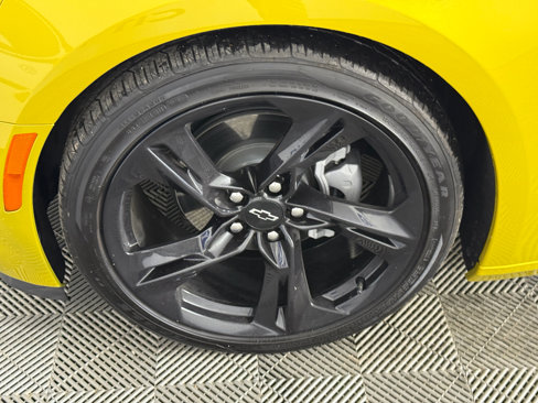 Used 2024 Chevrolet Camaro LT image 7