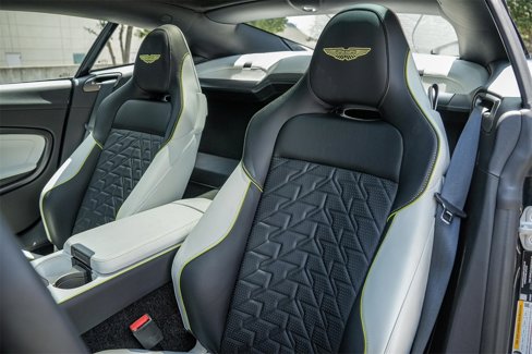 New 2025 Aston Martin Vanquish Coupe image 12