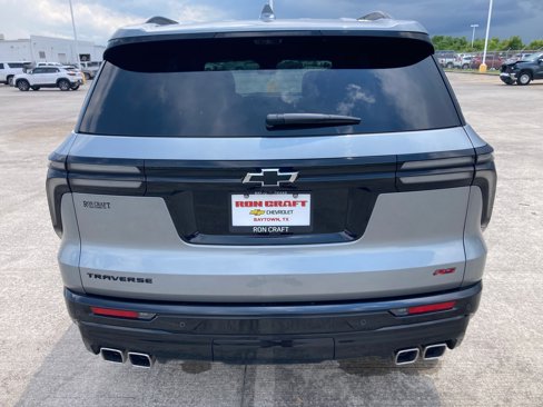 New 2026 Chevrolet Traverse RS w/ LPO, Floor Liner Package image 9