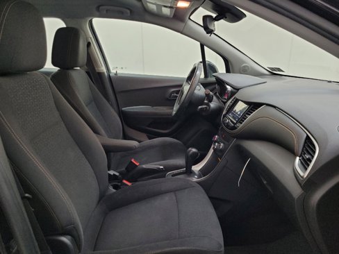 Used 2018 Chevrolet Trax LS image 21