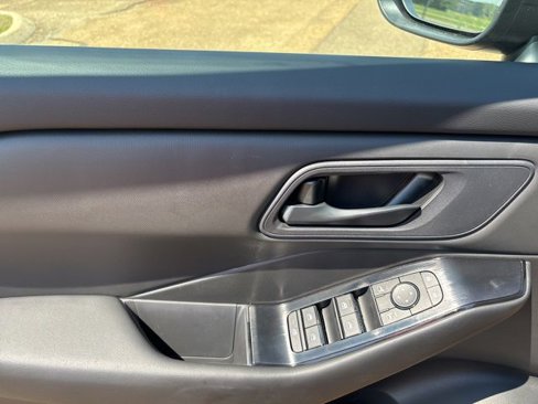 New 2026 Nissan Rogue S image 11
