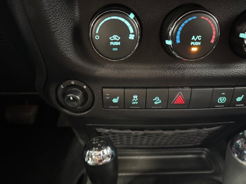 Used 2017 Jeep Wrangler Sport image 28