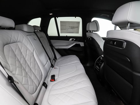 New 2026 BMW X5 M60i image 28