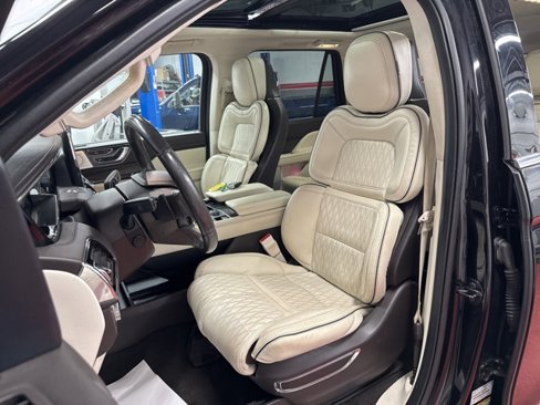 Used 2020 Lincoln Navigator L Black Label image 3