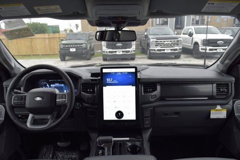 New 2025 Ford F150 Lightning Flash image 7