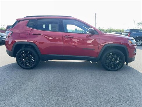 New 2025 Jeep Compass Latitude w/ Altitude Special Edition image 4