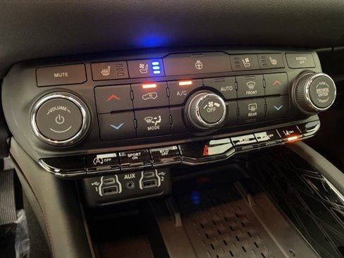 New 2025 Dodge Durango GT image 34