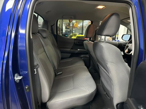 Used 2022 Toyota Tacoma SR5 image 28