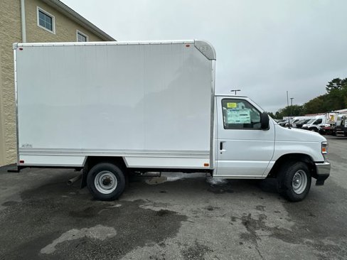 New 2026 Ford E-350 and Econoline 350 Super Duty w/ Power Equipment Group image 11