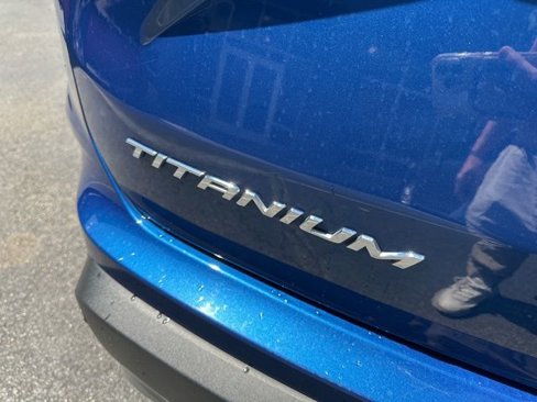 Used 2024 Ford Edge Titanium image 10