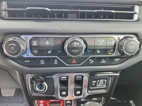 New 2025 Jeep Wrangler Rubicon image 24
