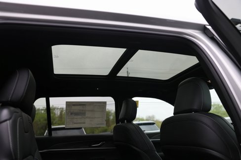 New 2025 Jeep Grand Cherokee L Limited image 11