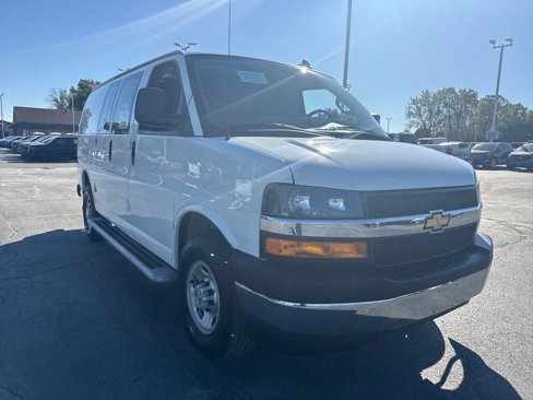 Used 2024 Chevrolet Express 2500 w/ Driver Convenience Package image 4