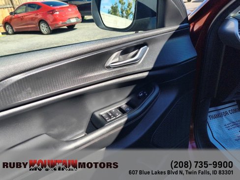 Used 2023 Jeep Grand Cherokee L Laredo image 10