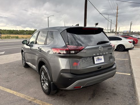 Used 2023 Nissan Rogue S image 5