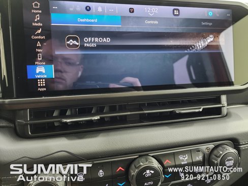 New 2025 Jeep Wrangler Sahara image 45