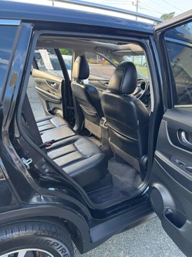 Used 2017 Nissan Rogue SL w/ SL Premium Package image 28