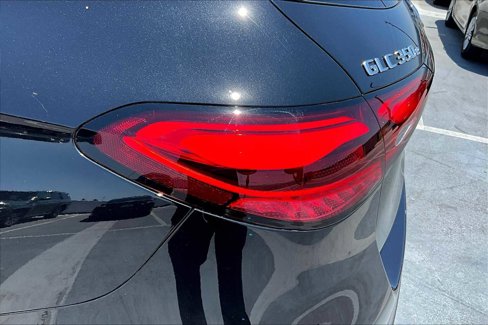 Used 2025 Mercedes-Benz GLC 350e 4MATIC image 28