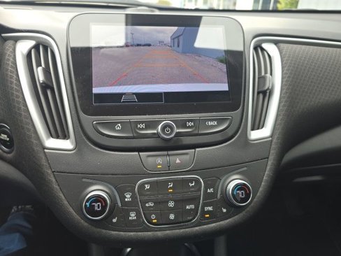 Used 2023 Chevrolet Malibu LT image 22