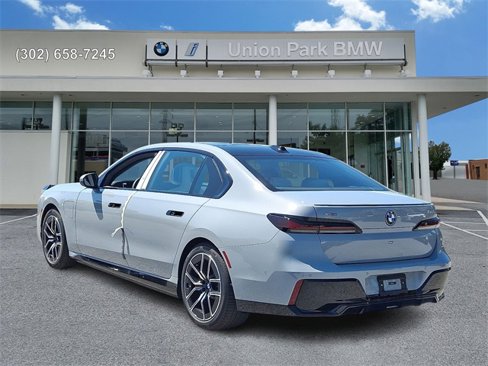 New 2026 BMW 750e xDrive w/ Executive Package image 6