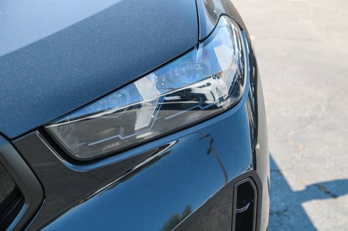 New 2026 BMW X6 M60i image 9