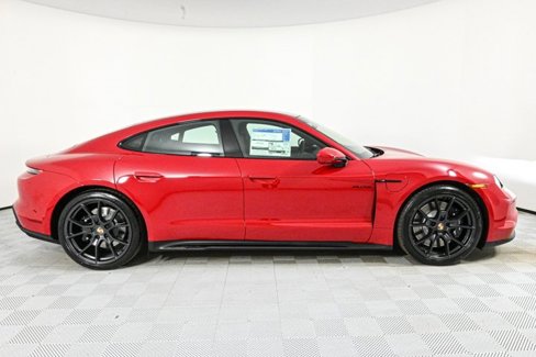 New 2025 Porsche Taycan GTS image 27