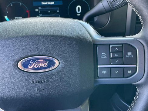 New 2025 Ford F350 Lariat image 30