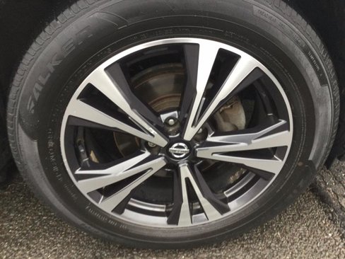 Used 2017 Nissan Rogue SL w/ SL Premium Package image 21